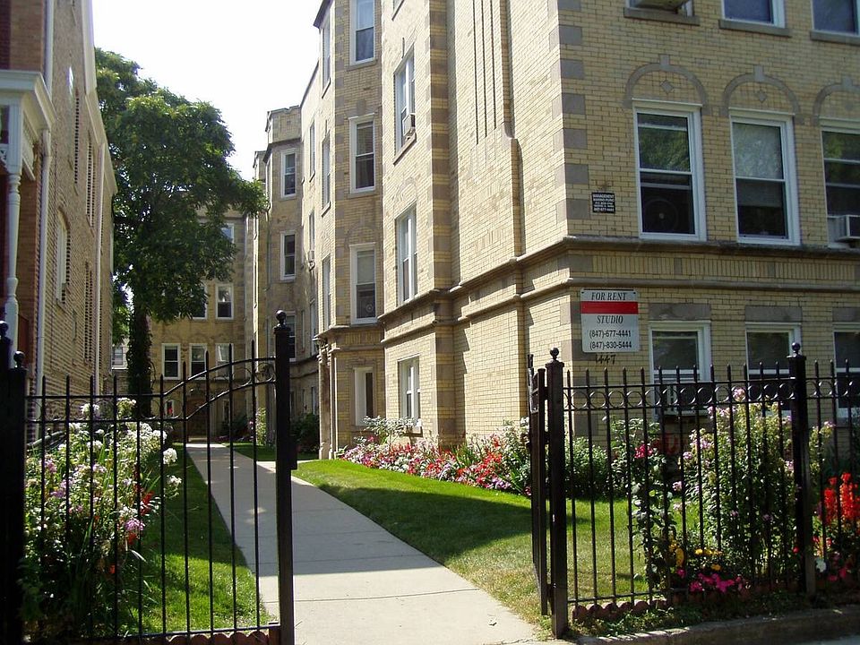 1st image of 1447 W Carmen Ave #B3n