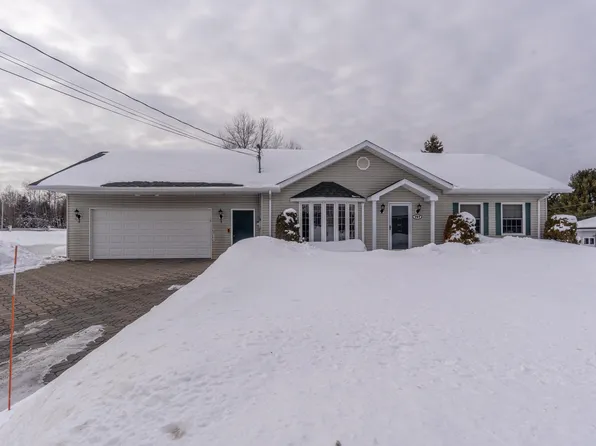 197 Lavoie Avenue, Madawaska, ME 04756