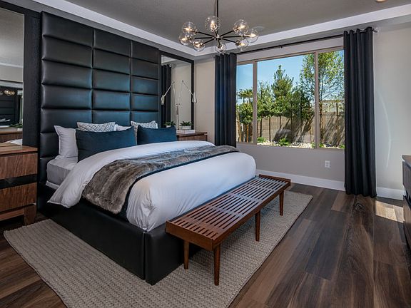 Luxurious Owner s Suite