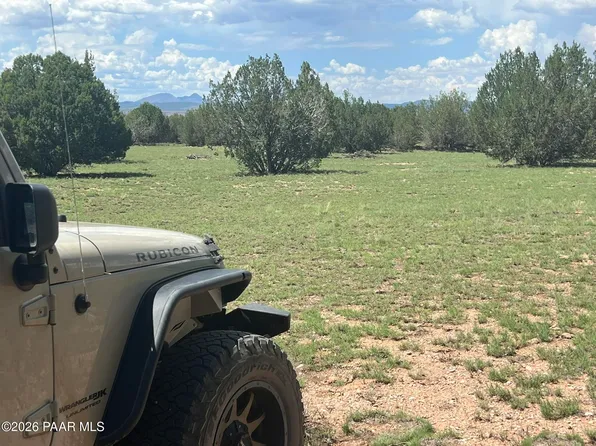 62 Cone Ln, Ash Fork, AZ 86320
