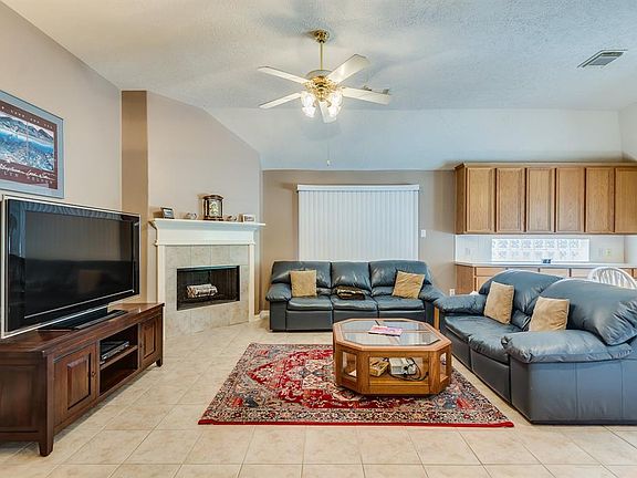 4th image of 3814 Berkley Park Ct