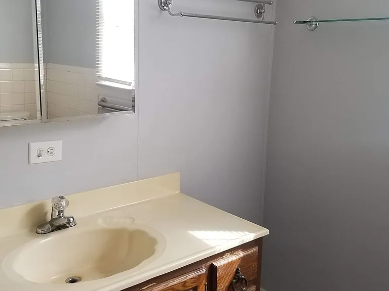 131 N Main St — Photo 19