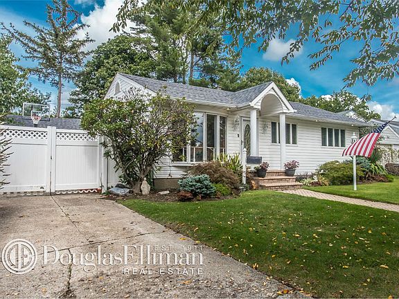 3rd image of 694 Seabury Ave