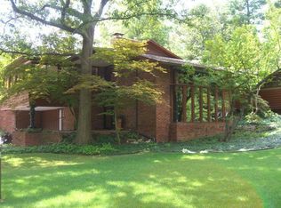 24 Dielman Rd, Saint Louis, MO 63124