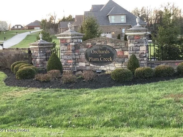 7 Hochstrasser Rd, Fisherville, KY 40023