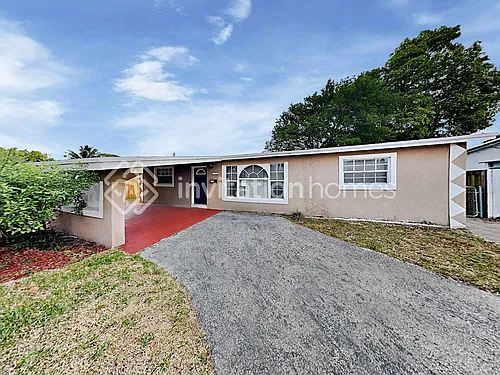 2401 Jamaica Dr Photo 1