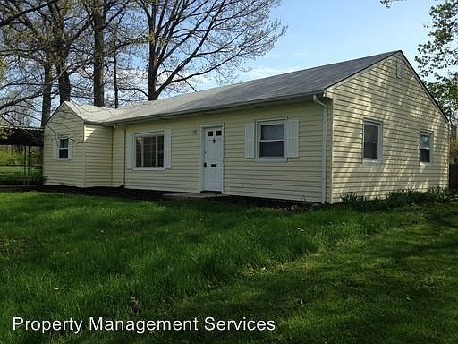 2nd image of 2461 N Kenyon St