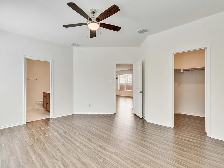 4465 Acerno St — Photo 18