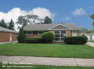 1854 Locust St, Des Plaines, IL 60018