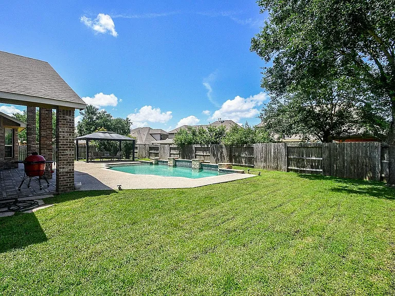 28426 Rolling Ridge Dr — Photo 43