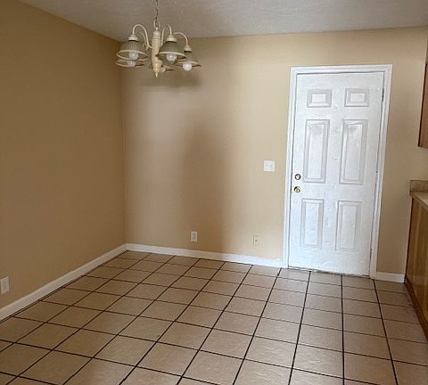 4th image of 209 Emily Ct APT C
