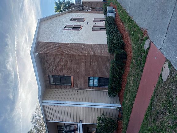 2nd image of 21026 Voyager Blvd