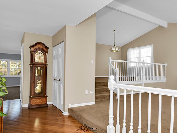3rd image of 14820 W Glen Wood Ln