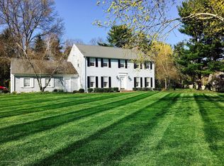 8 Ivins Pl, Rumson, NJ 07760