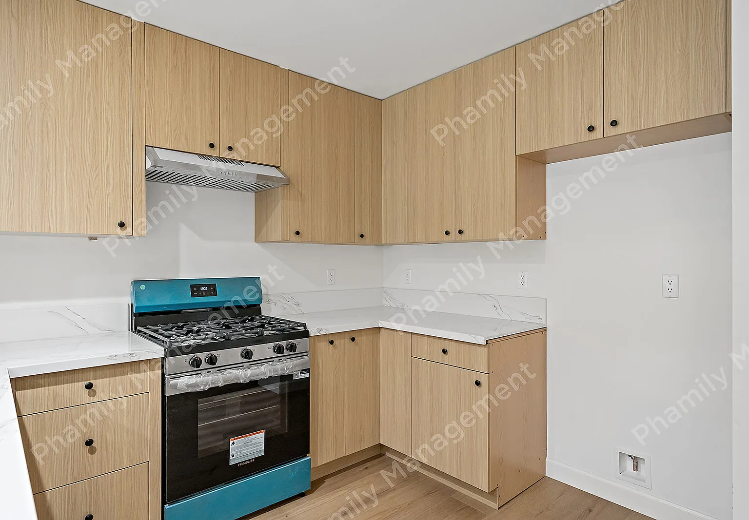 1 bed, 757 sqft, $2,100 — Photo 3