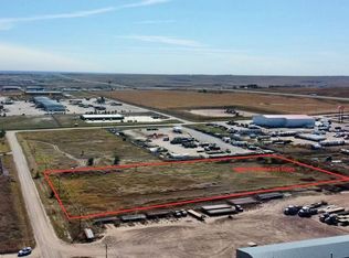 5817 Hamilton Ln, Williston, ND 58801