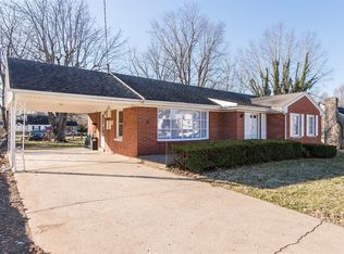 310 E 3rd St, Perryville, KY 40468