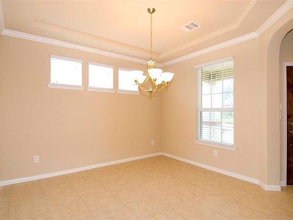 4th image of 22618 Tangler Ln