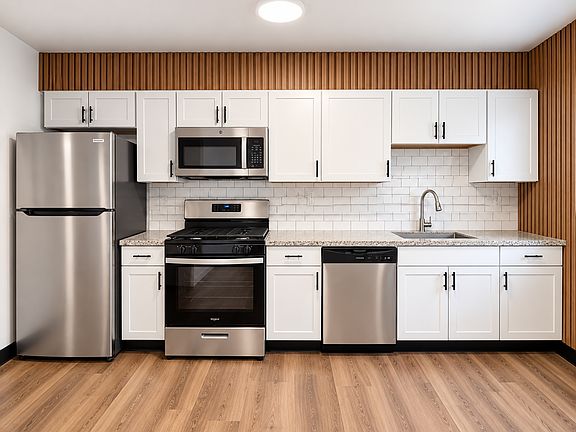 3rd image of 147 Schenley Manor Dr