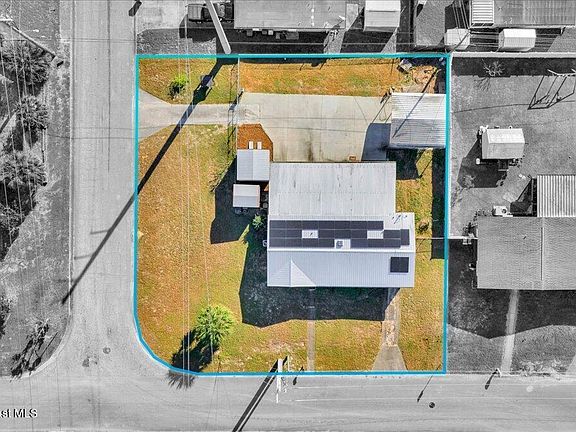 3rd image of 1085 Cleveland St