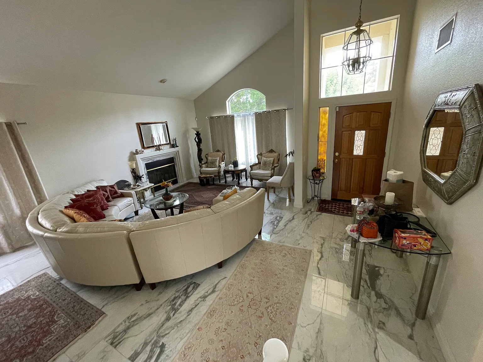 3 bed, 2.5 bath, 2311 sqft, $3,840 — Photo 2