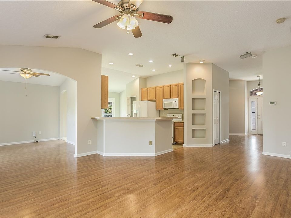 1st image of 86567 Meadowwood Dr