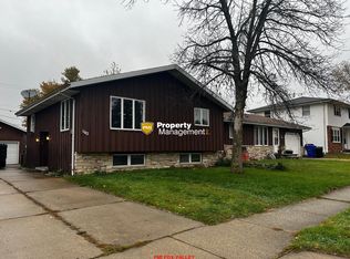 1140 W Weiland Ln, Appleton, WI 54914