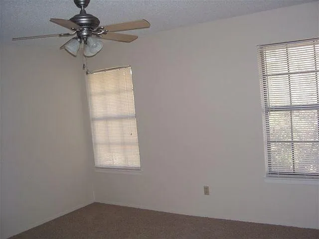 8400 Jamestown Dr #426 — Photo 6
