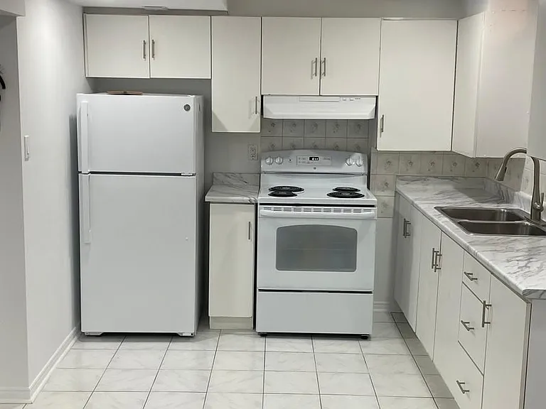59 Houndtrail Dr #BASEMENT — Photo 6