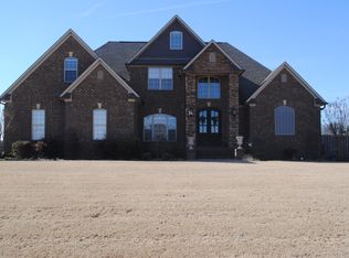 155 Rolling Hills Dr, Bells, TN 38006