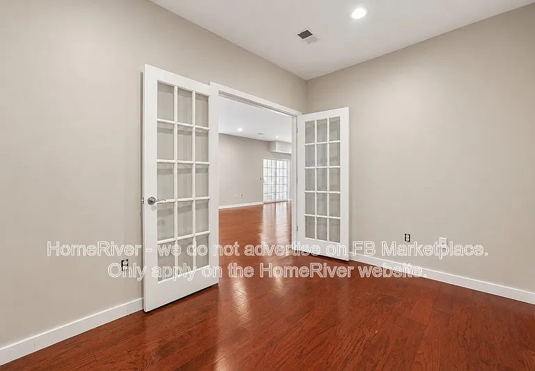 347 Pond Ln — Photo 16