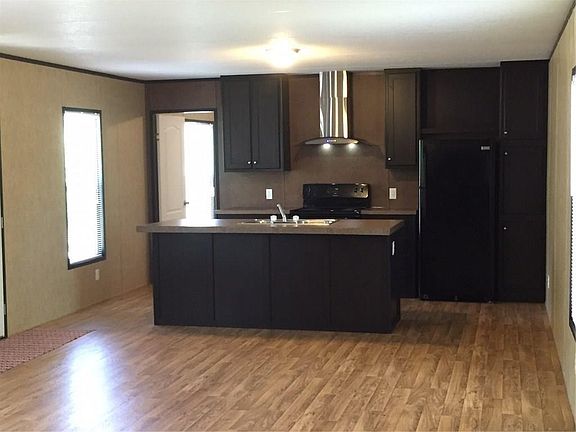 4th image of 11050 Lakeview Dr