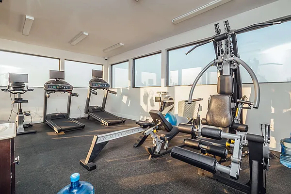 Rented by Nooklyn NYC LLC | media 80