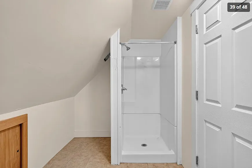 2 bed, 1300 sqft, $1,500 — Photo 4