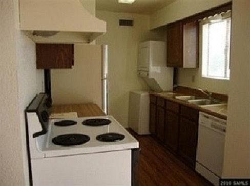 2nd image of 4202D Avenida Palermo #20