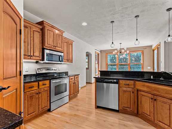 5th image of 4171 Westview Ln