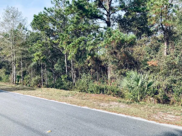 22 Oak St, Carrabelle, FL 32322