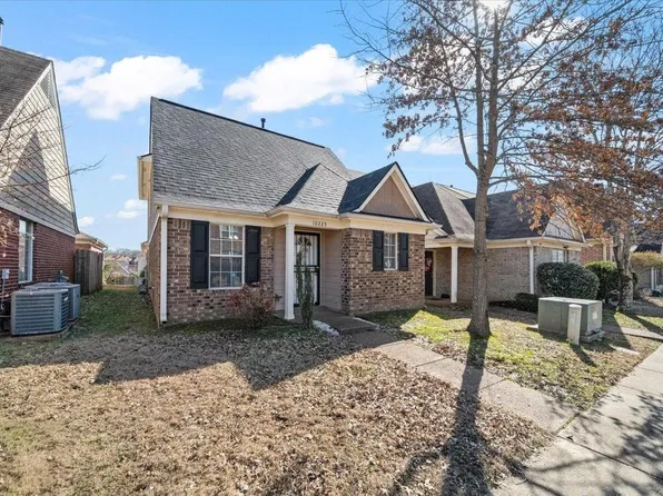 10225 Sterling Ridge Dr, Cordova, TN 38018