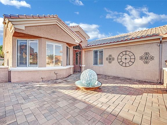 4th image of 2813 Vista Butte Dr