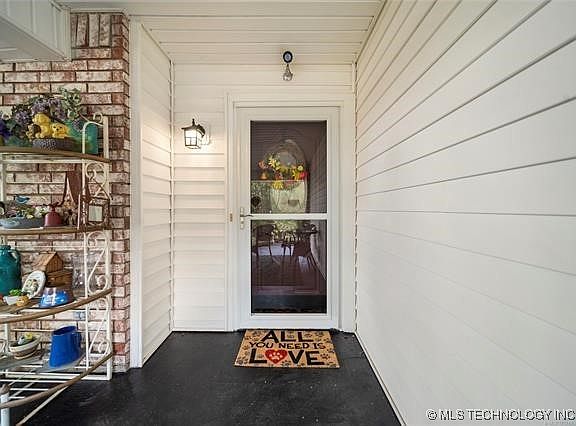 3rd image of 7806 N 128th East Ave