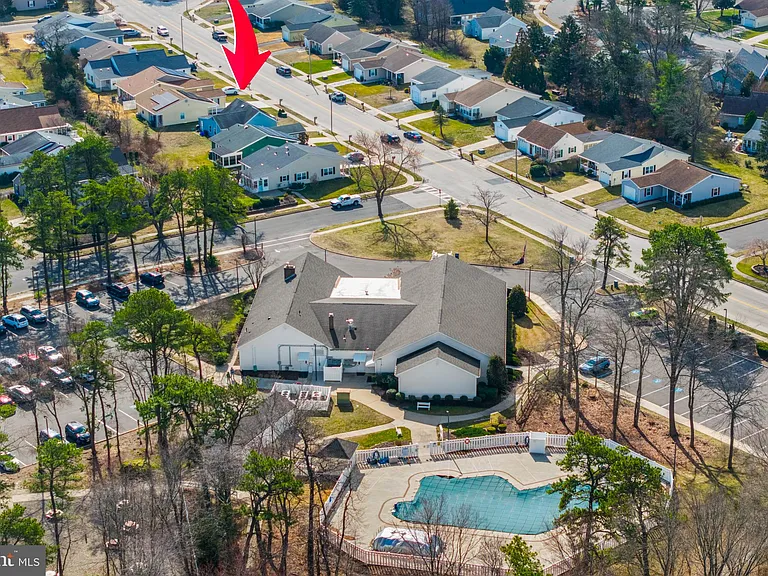 224 Huntington Dr — Photo 31