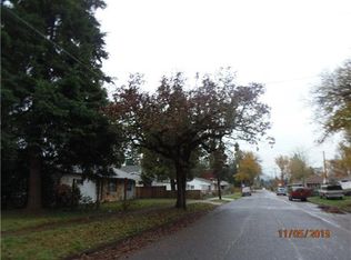 921 E Quincy Ave, Cottage Grove, OR 97424