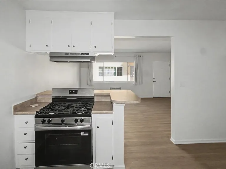 1010 E 32nd St #A — Photo 10