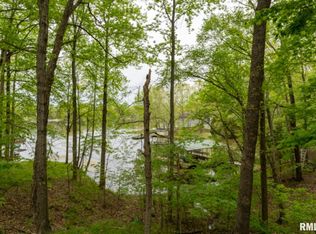 30 Water Front Dr, Creal Springs, IL 62922