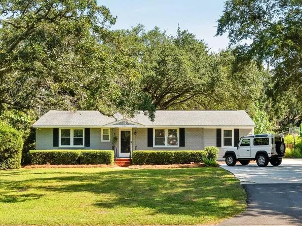 1122 Camellia Dr, Mount Pleasant, SC 29464