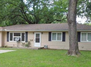 1312 SW 30th St, Topeka, KS 66611