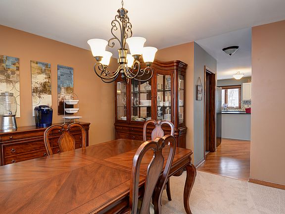 5th image of 734 Hartfield Dr