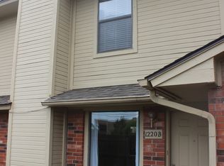 1220 Sequoyah St APT B, Edmond, OK 73003