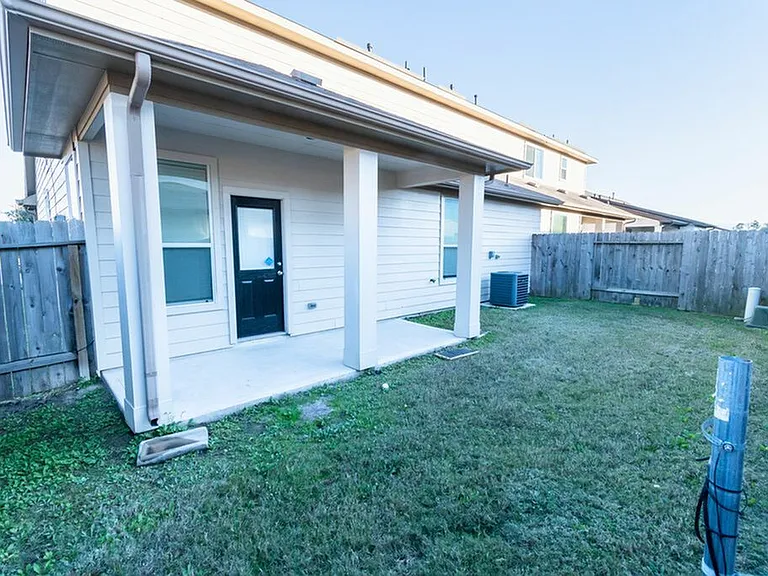 9723 Elia Ct — Photo 5