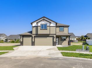 104 Tiber St, Boardman, OR 97818